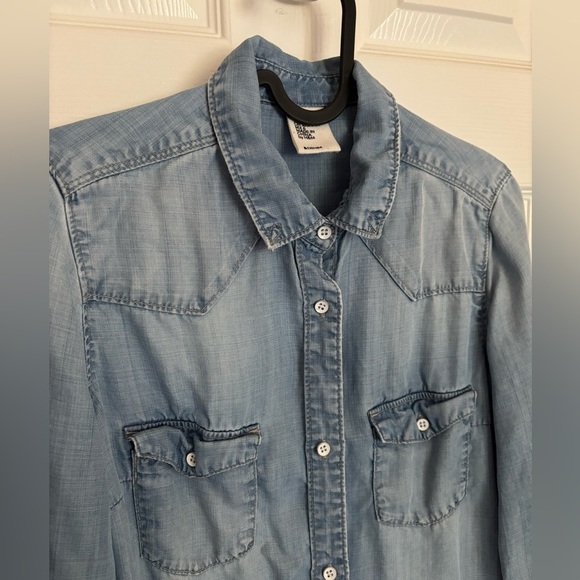 Women’s Denim Shirt Bundle Size Small - Picture 7 of 8